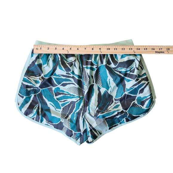 Adidas Climalite Running Shorts Women’s Size Small Green 3" Athletic Gym Workout - Picture 5 of 6